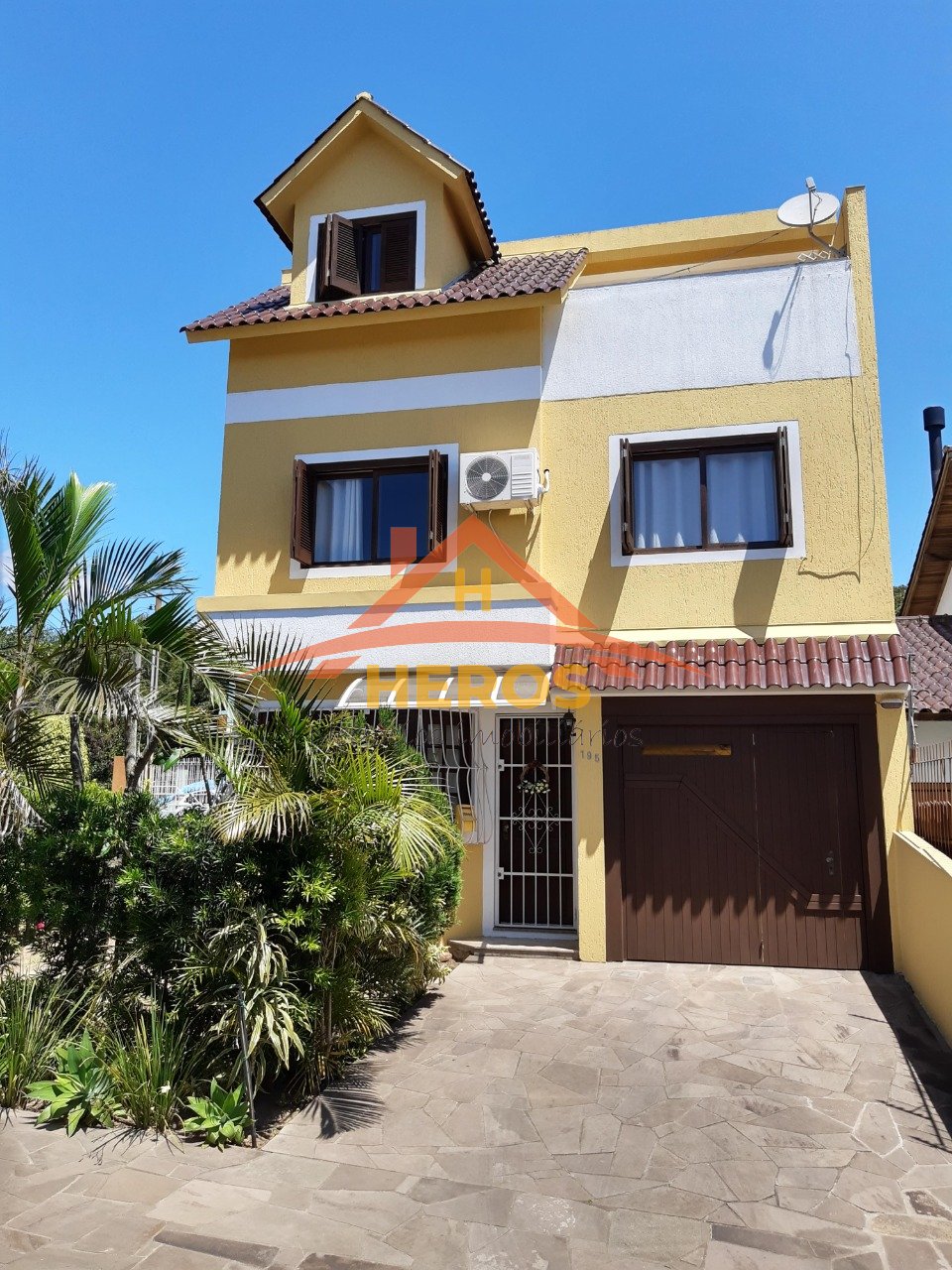 Casa 3 dorm, 150m², Guarujá, R$ 510 mil