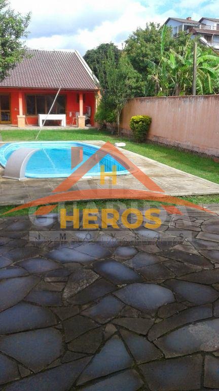 Casa 4 dorm, 250m², Tristeza, R$ 1,1milhão