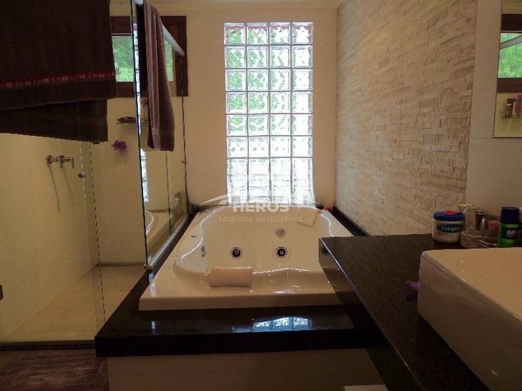 Casa 3 dorm, 190m², Belém Novo, R$ 800mil