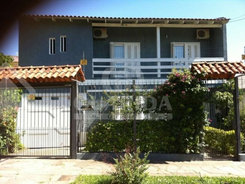 Casa 4 dorm, 244m², Cavalhada, R$ 990mil
