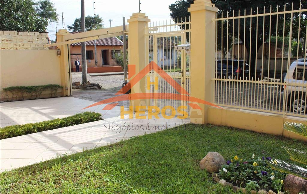 Casa 4 dorm, 340m², Nonoai, R$ 1,25 milhão