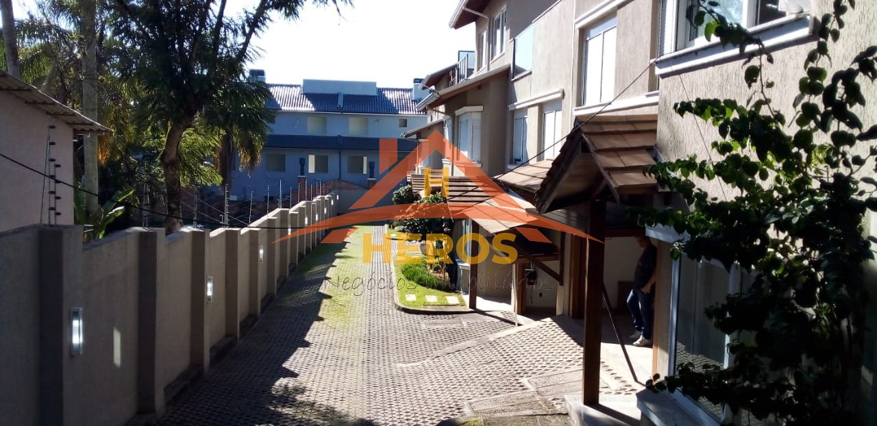 Casa condomínio, 3 dorm, 246m², R$ 1,55 milhão