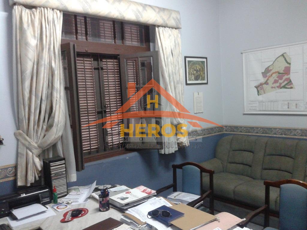 Casa comercial, 107m², Floresta, R$ 400mil