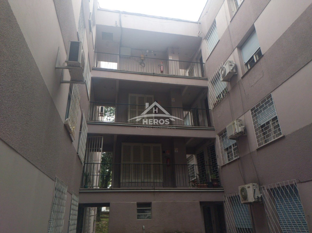 Apartamento 3 Dormitórios