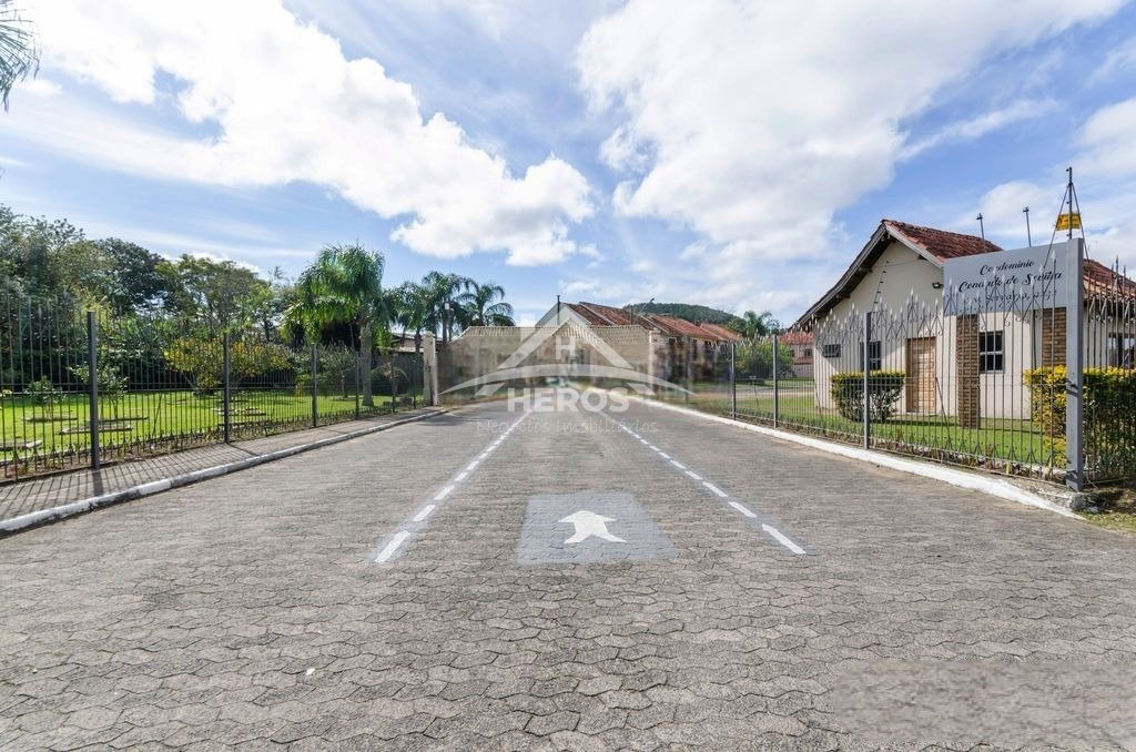 Casa condomínio, 140m², Espírito Santo, R$ 450 mil
