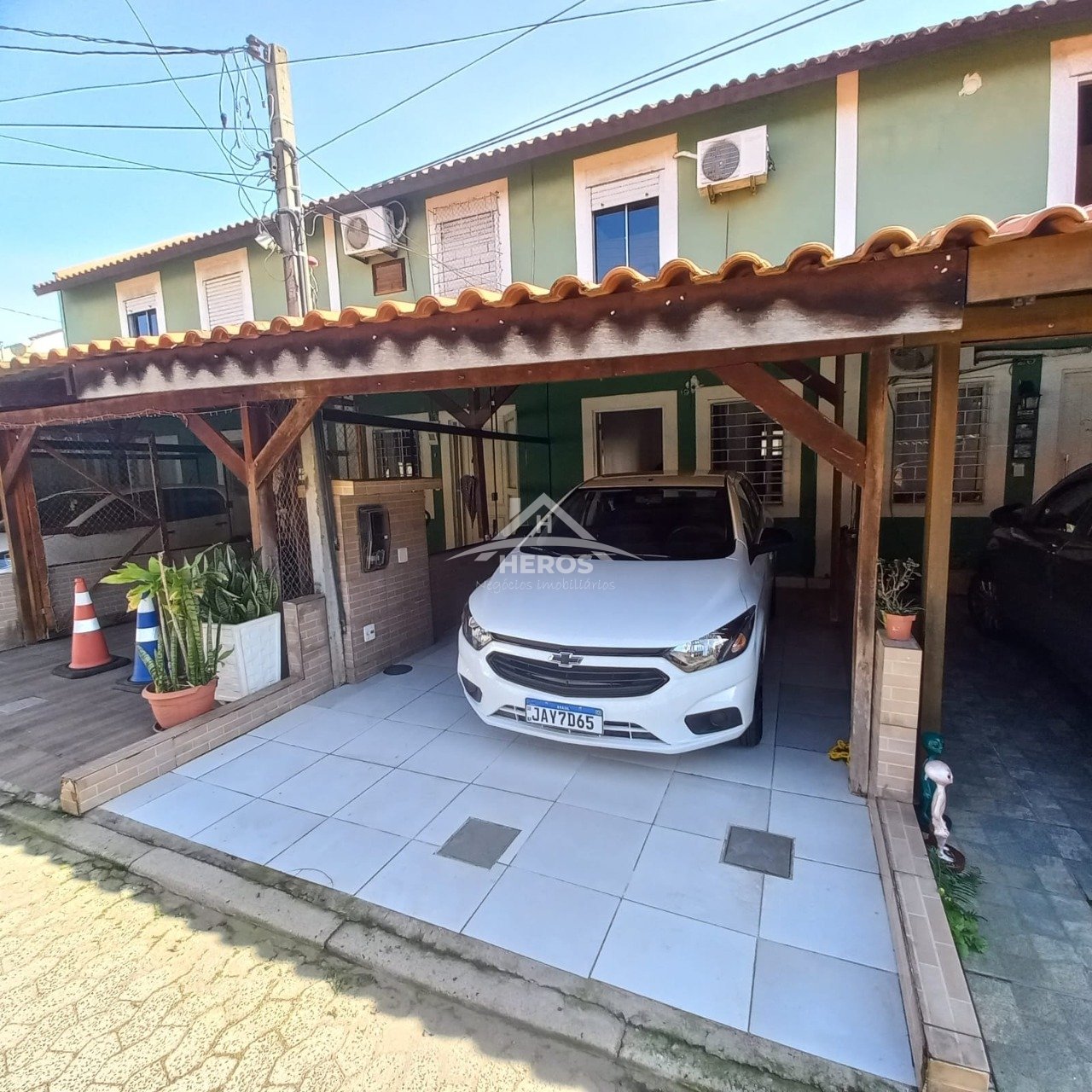 Casa cond, 2 dorm, 85m², Hípica, R$ 250mil