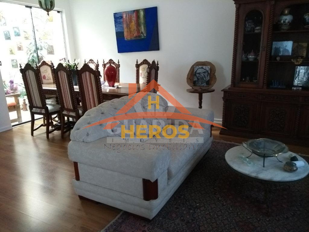 Casa 3 dorm, 278m², Guarujá, R$ 650mil
