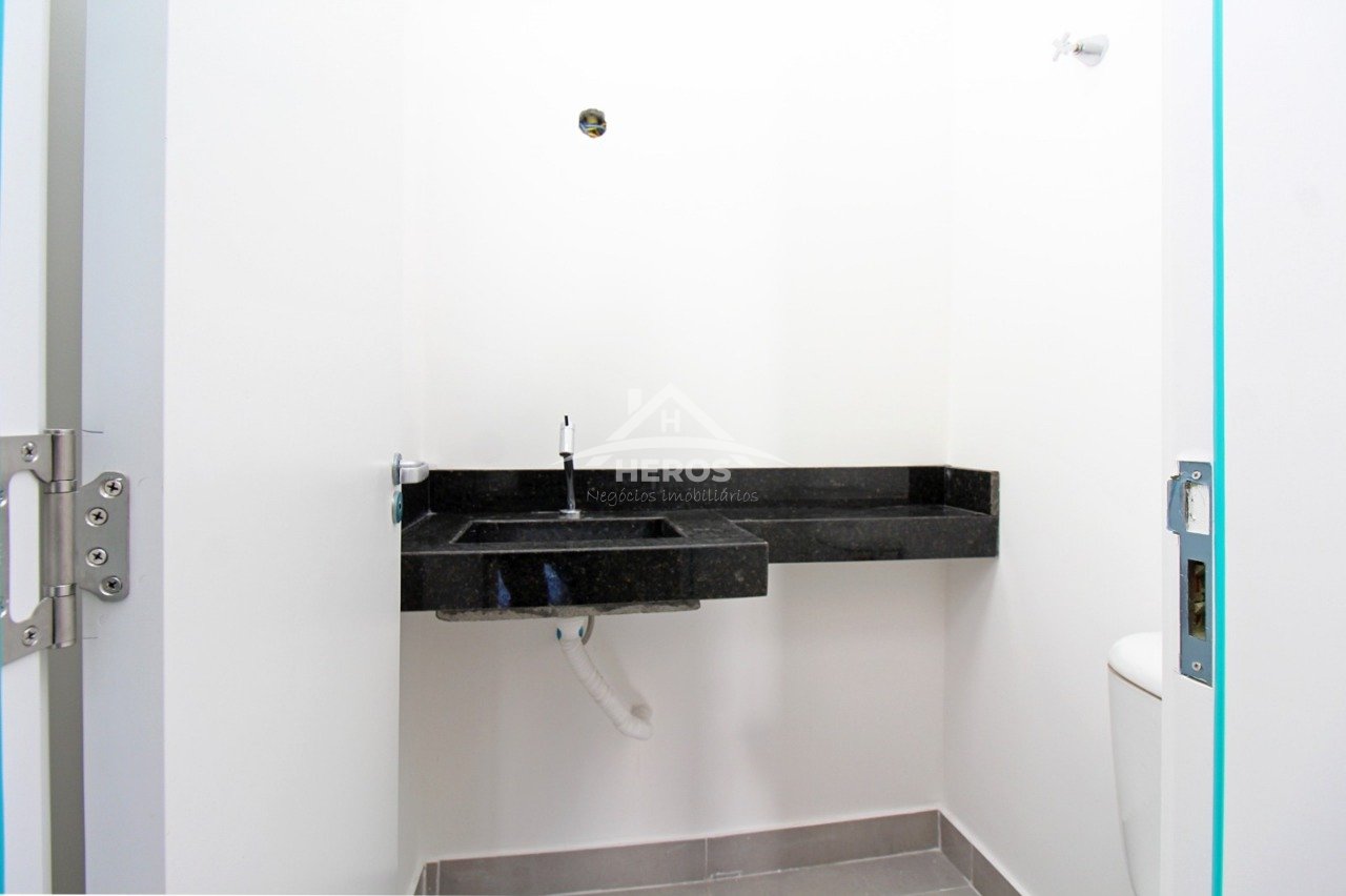 Casa 2 suítes, 82m², Lagos de Ipanema, R$ 449mil