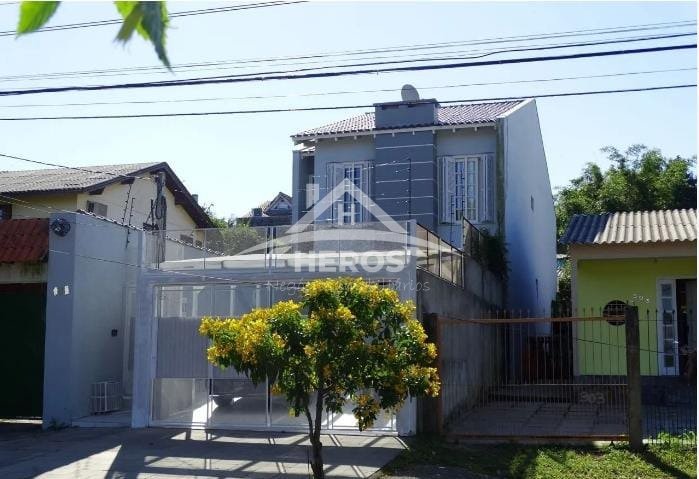 Casa 3 dorm, 244m², Santa Teresa, R$ 620 mil