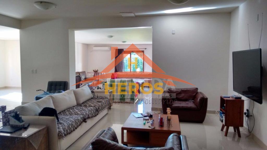Casa 3 dorm, 390m², Ipanema, R$ 2,4 milhões