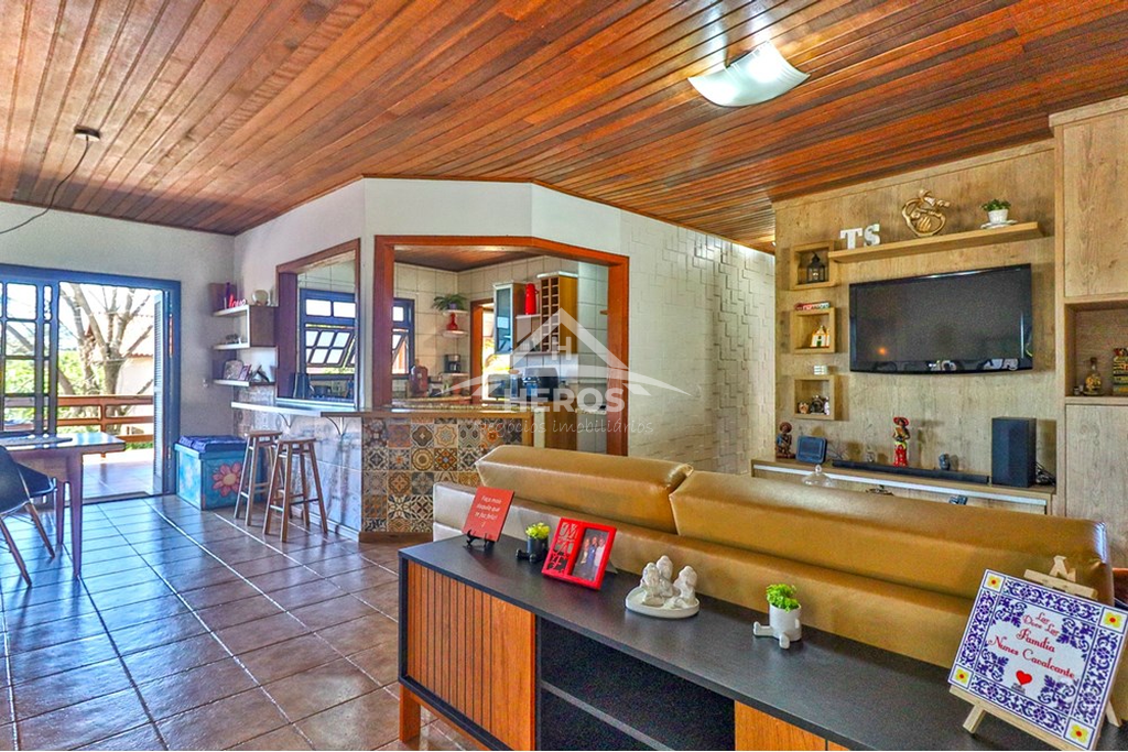 Casa 220202