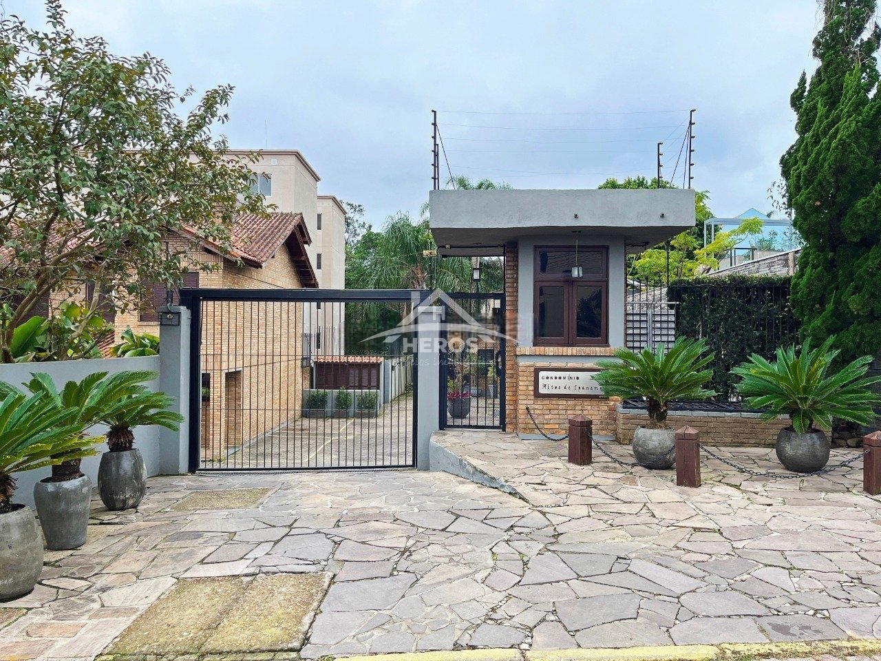 Casa condomínio 3 dorm, Ipanema, 125m², R$ 450mil