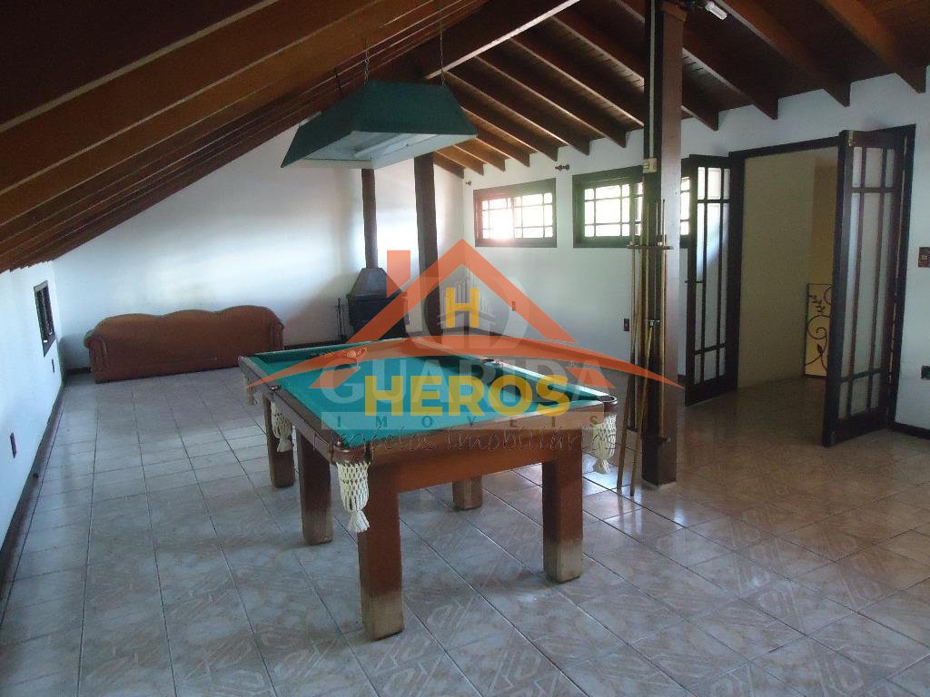 Casa 3 dorm, 282,3m², Camaquã, R% 750mil