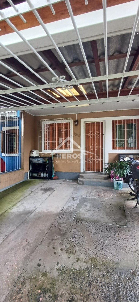 Casa 2 dorm, Hípica, 55m², R$ 260mil