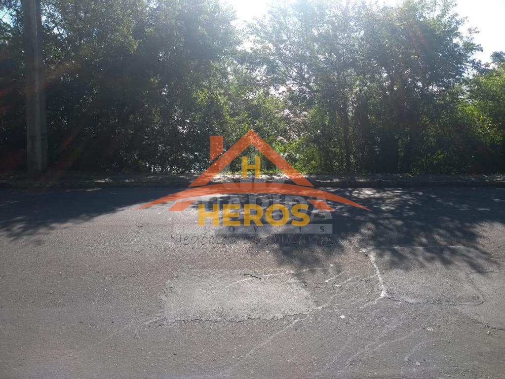 Terreno 915m², Ipanema, R$ 1,3 milhão