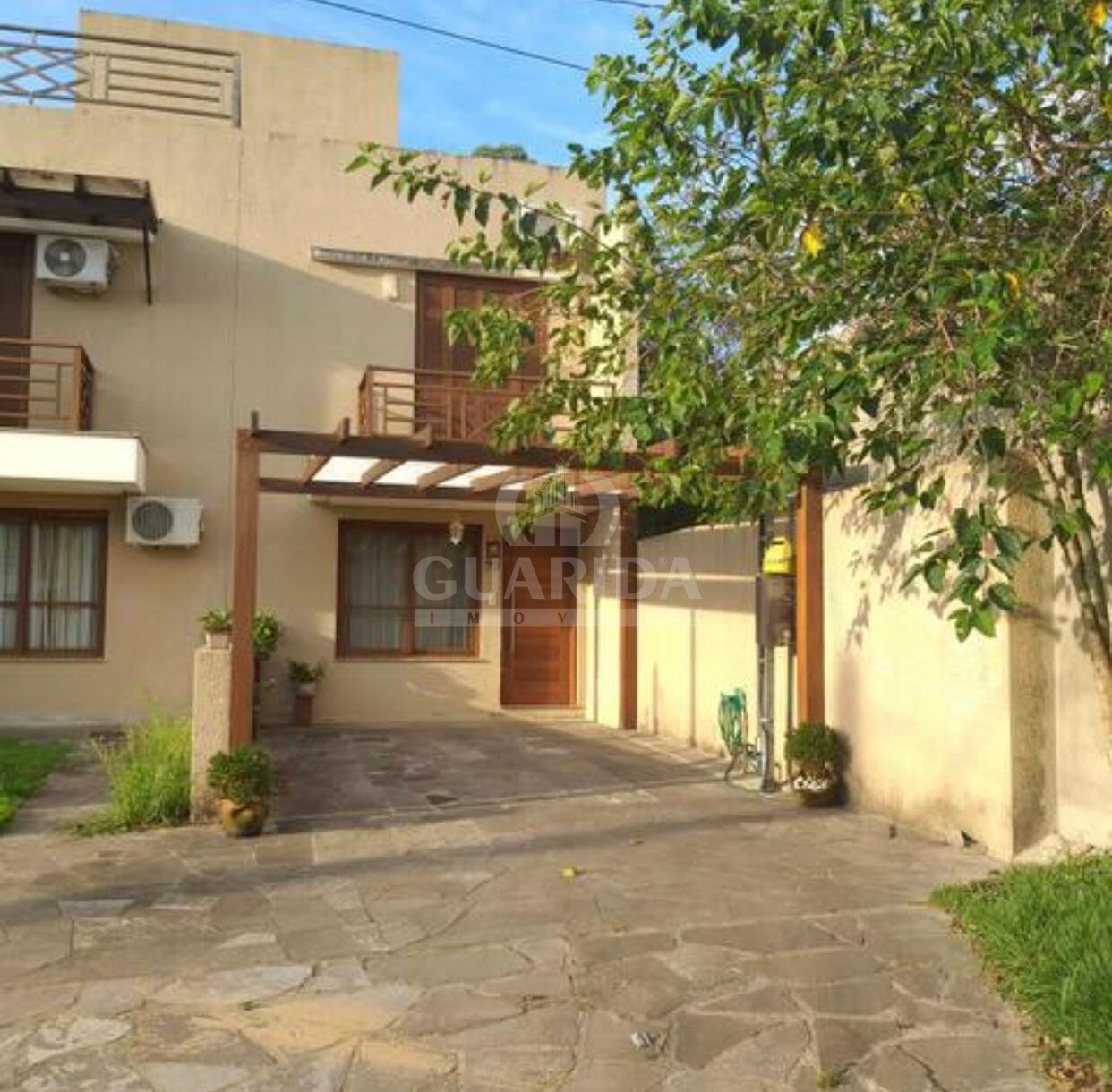 Casa 2 dorm, 92m², Hípica, R$ 400mil