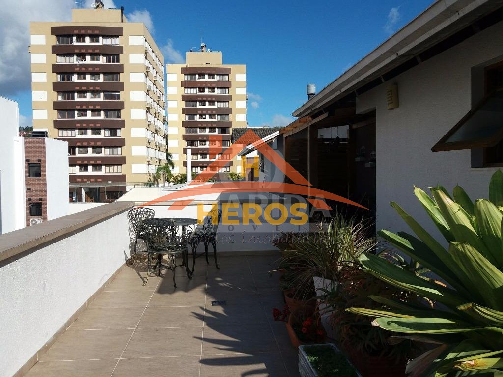 Cobertura 3 dorm, 197m², Tristeza, R$ 750mil