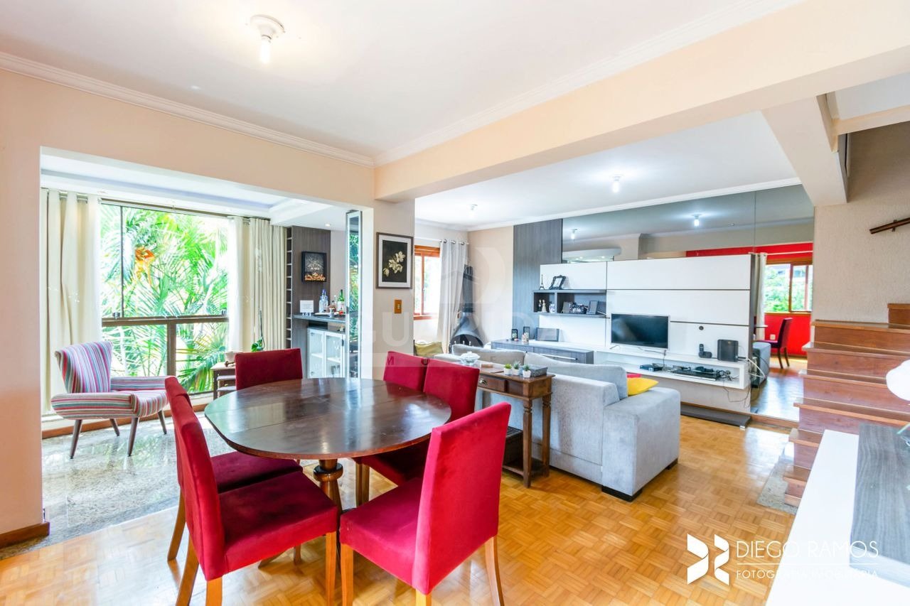 Casa cond 3 dorm, Tristeza, R$ 729mil