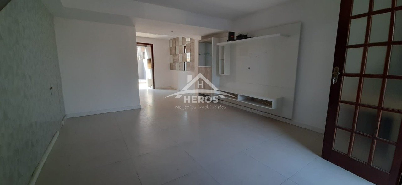 Casa 3 dorm, 106m², Aberta dos Morros, R$ 395mil