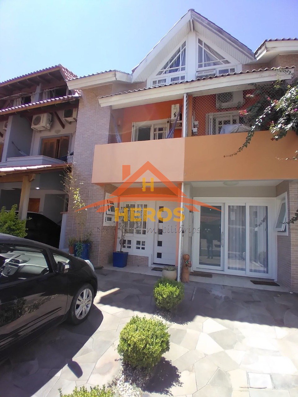 Casa em cond, 3 dorm, Ipanema, 145m² por R$ 657mil