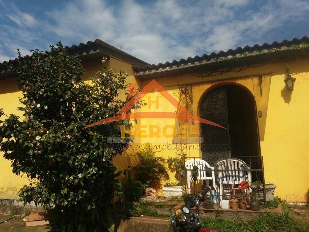 Casa 8 dorm, 242m², Ipanema, R$ 1,06milhão