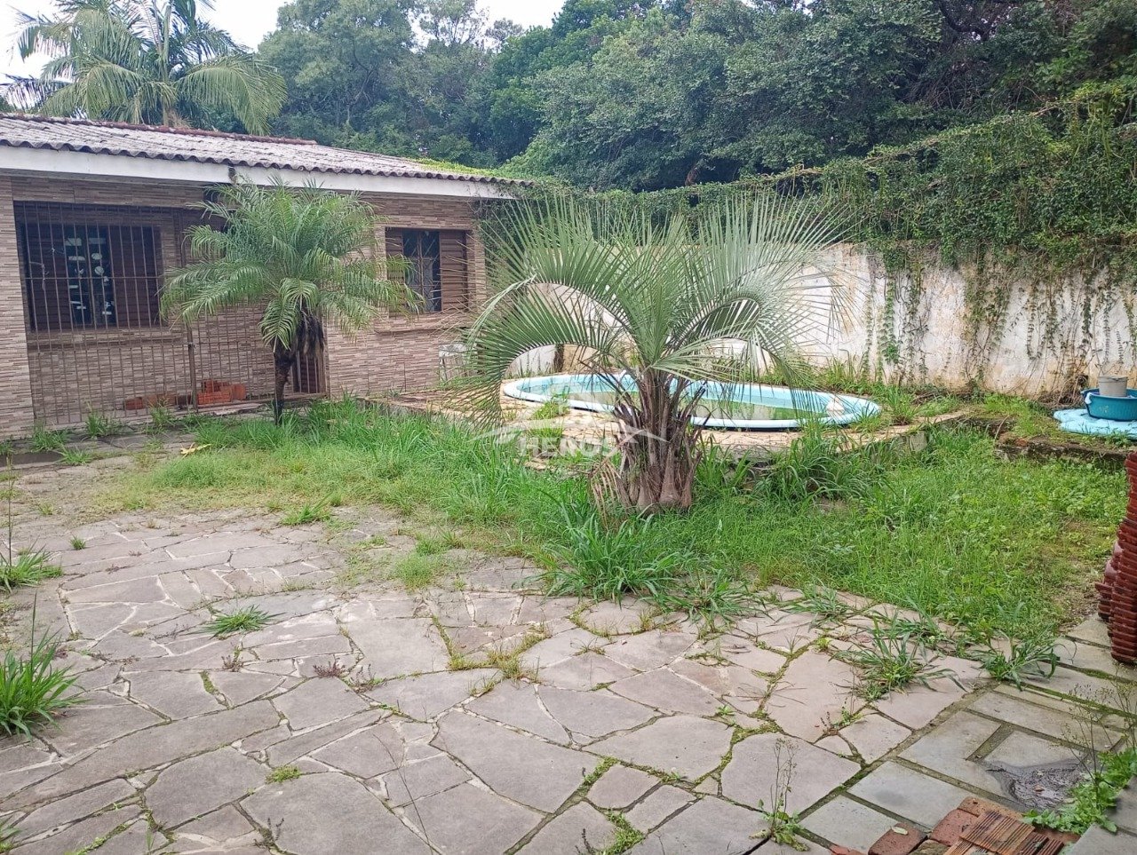 Casa térrea 02 dorm; Edícula com 02 dorm; Urubatã