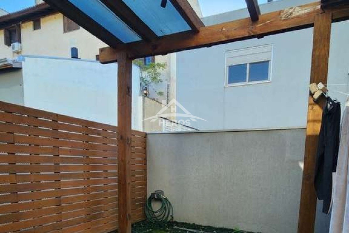 Casa condomínio, 3 dorm, 217m², Tristeza