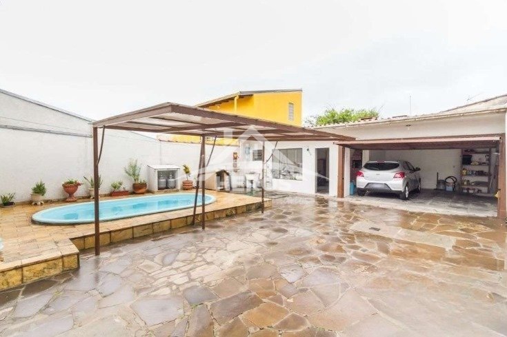 Casa 4 dorm, 208m², Aberta dos Morros, R$ 680mil