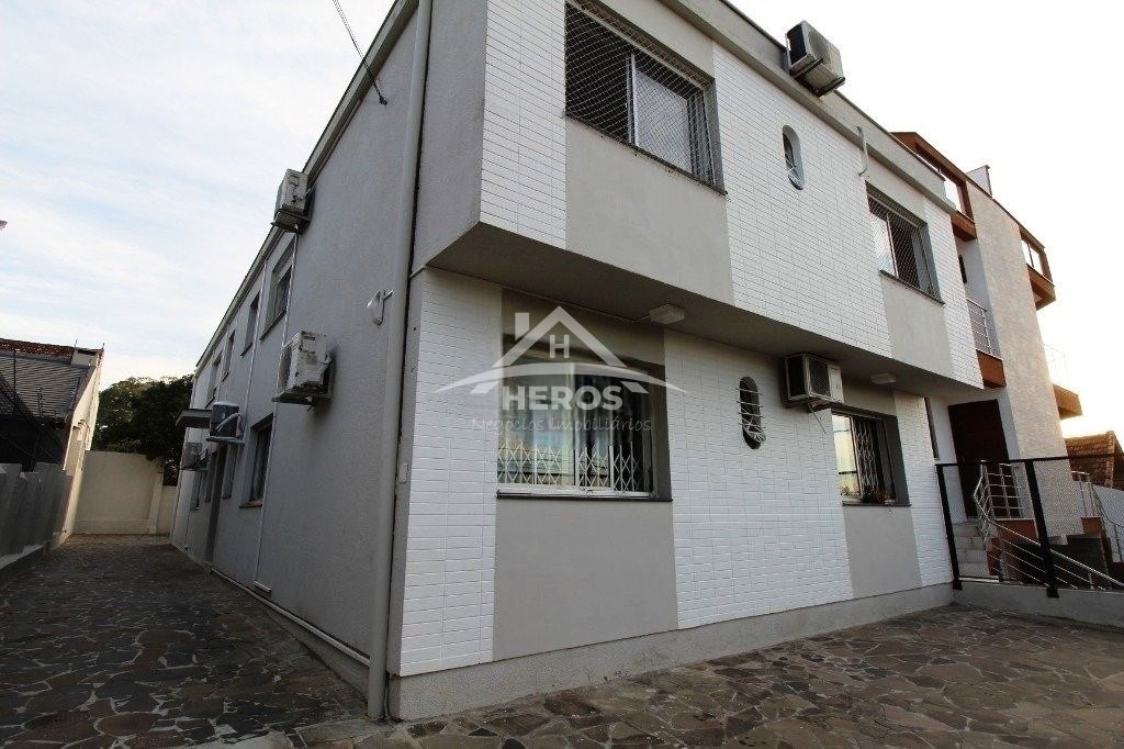 Apto 2 Dormitórios em Teresópolis, Porto Alegre.
