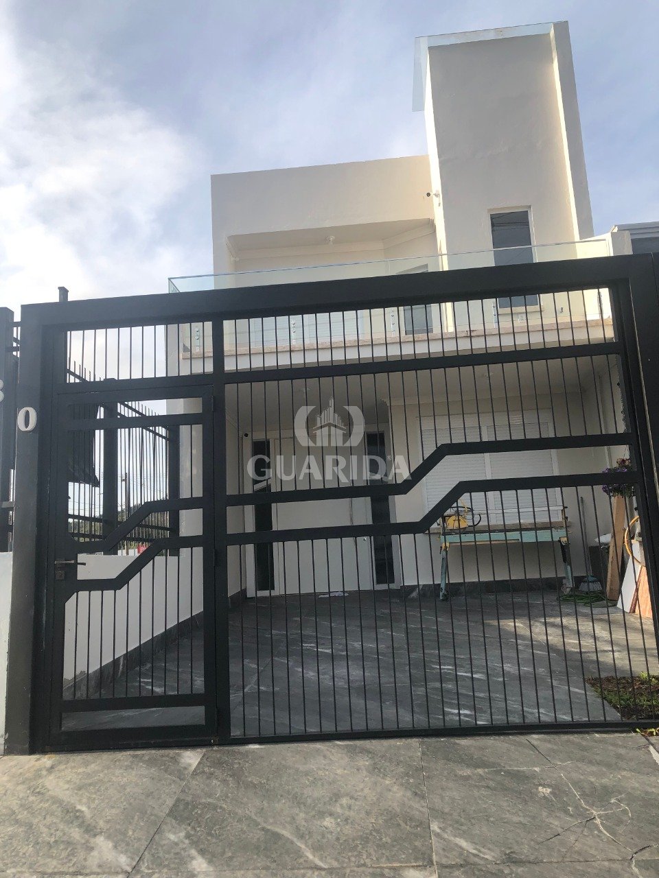 Casa 2 suítes, 185m², Hípica, R$ 750mil