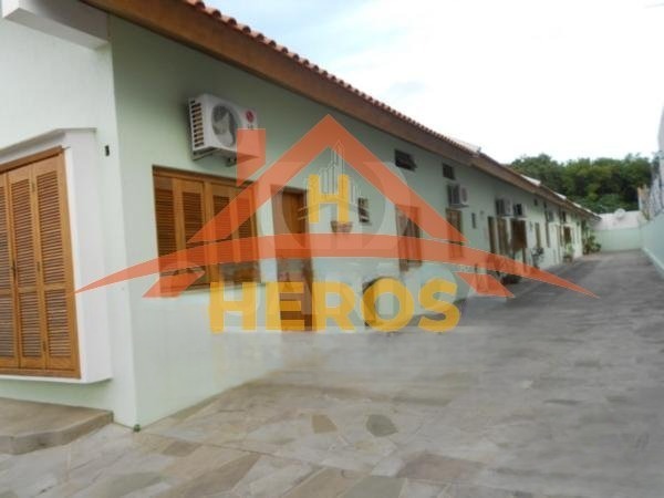 Casa cond 2 dorm, 61m², Camaquã, R$ 249mil