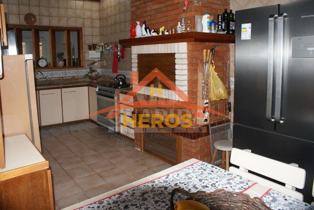 Casa 3 dorm, 478m², Jardim Isabel, R$ 1,4milhão