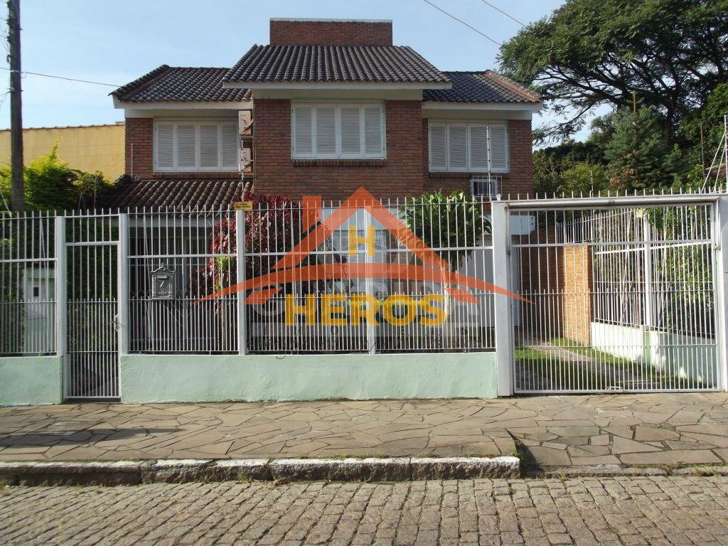 Casa 3 dorm, 210m², Teresópolis, R$ 950mil