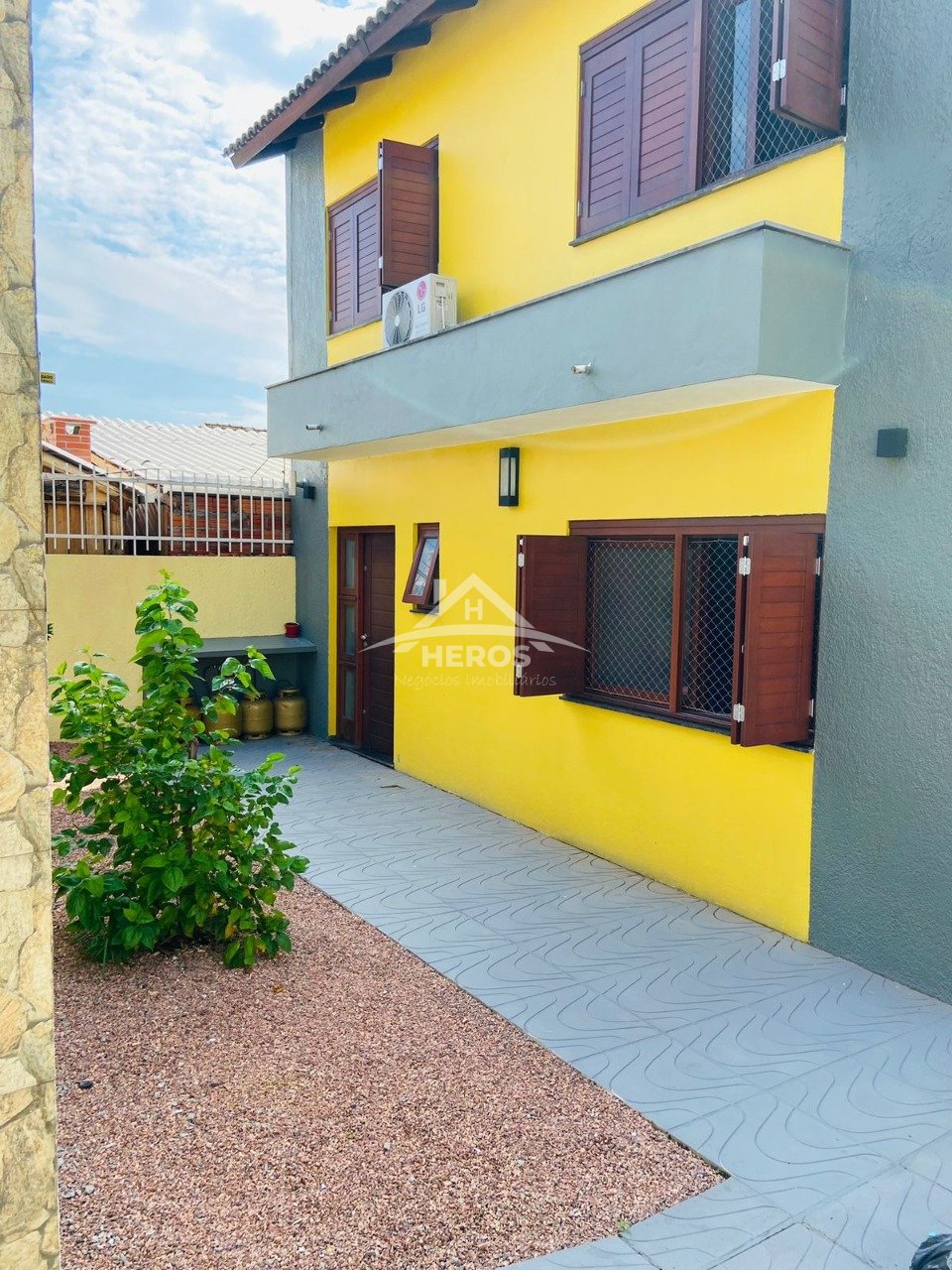 Casa 5 dorm, 299m², Espírito Santo, R$ 990mil