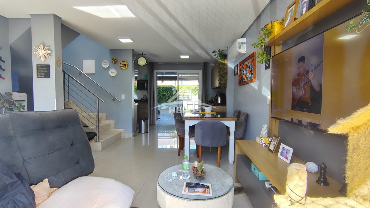 Casa 3 dorm, 110m², Guarujá, R$ 600mil