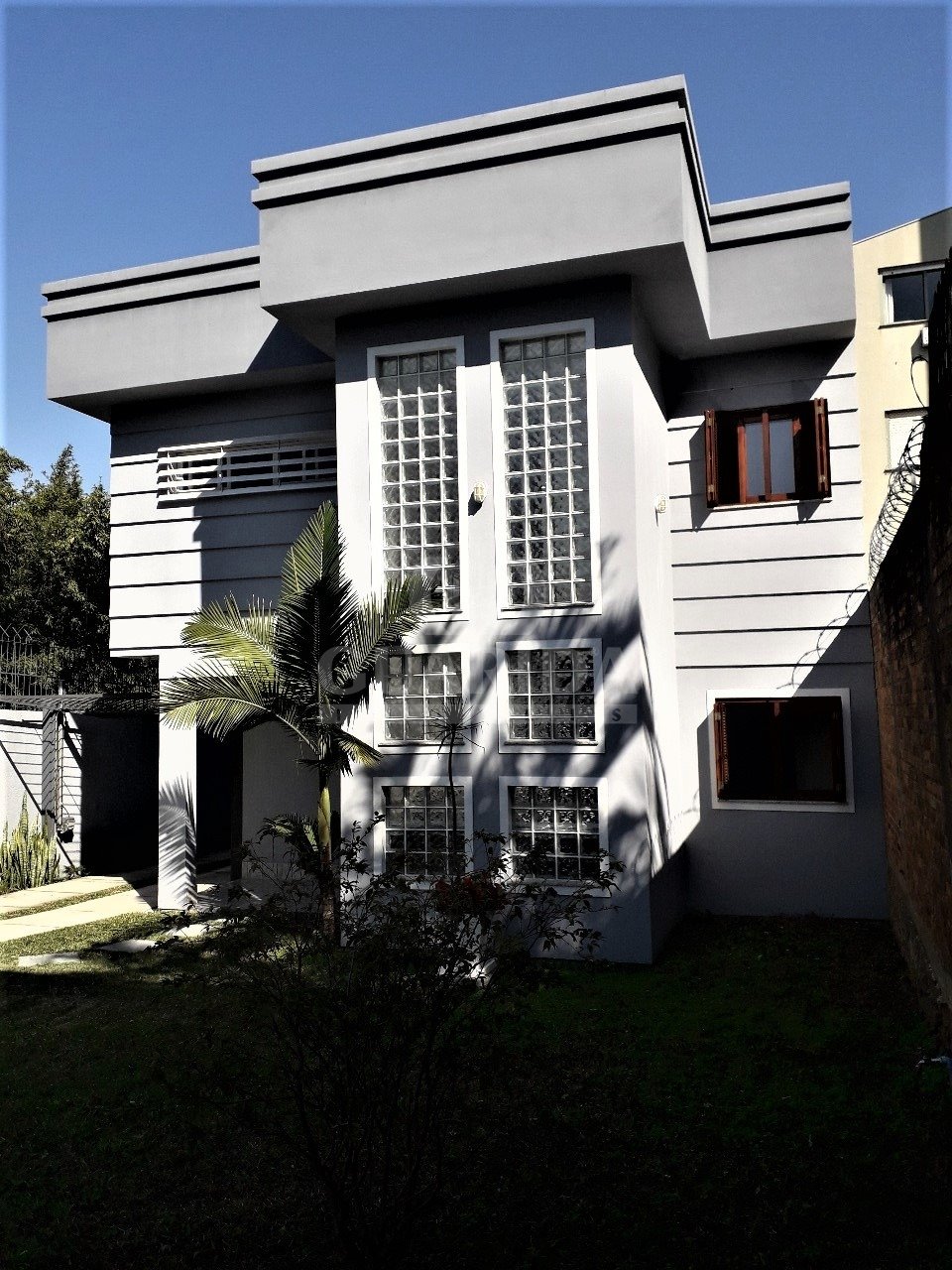 Casa 4 dorm, 263m², Cristal, R$ 1,1milhão