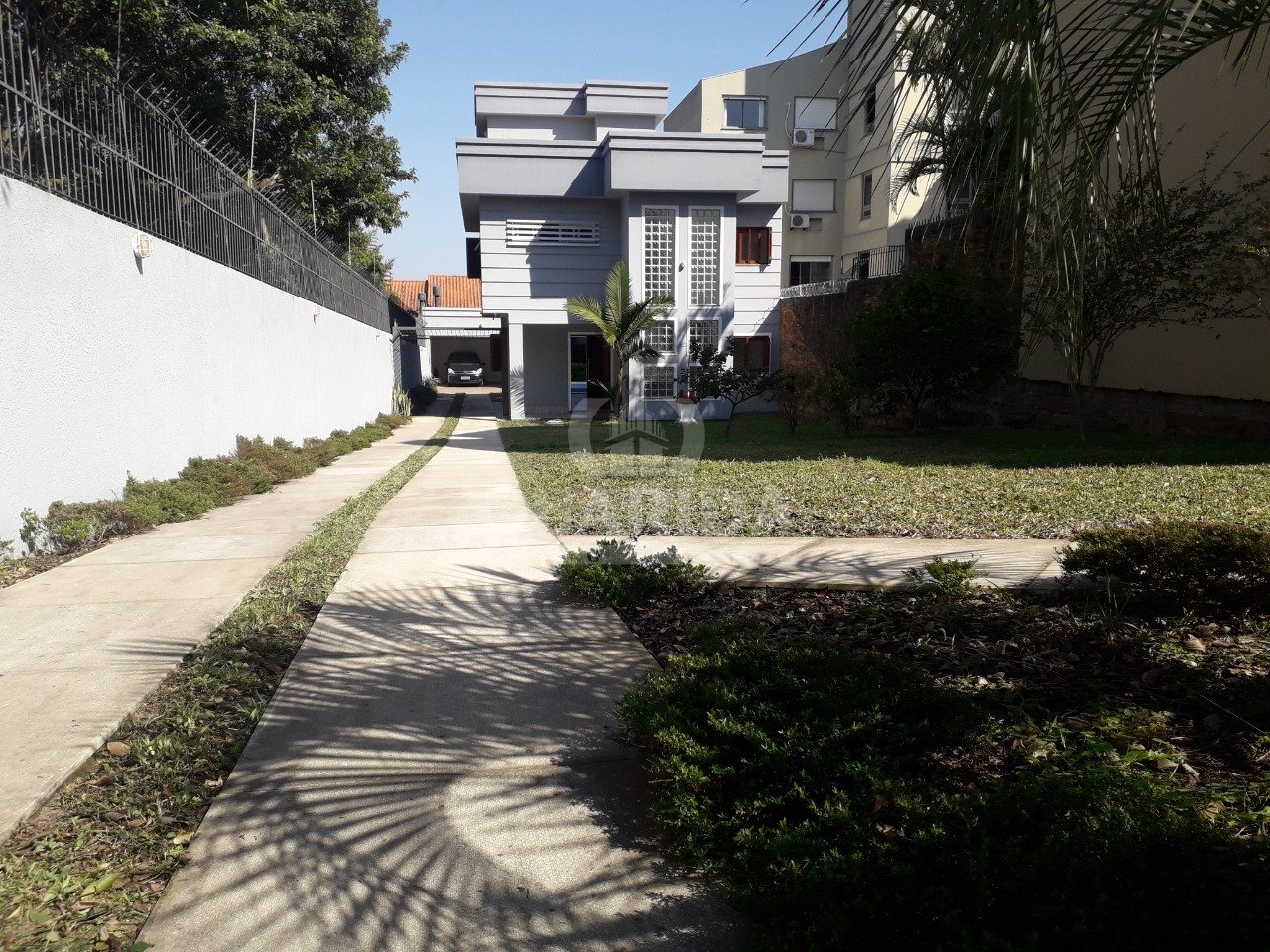Casa 4 dorm, 263m², Cristal, R$ 1,1milhão