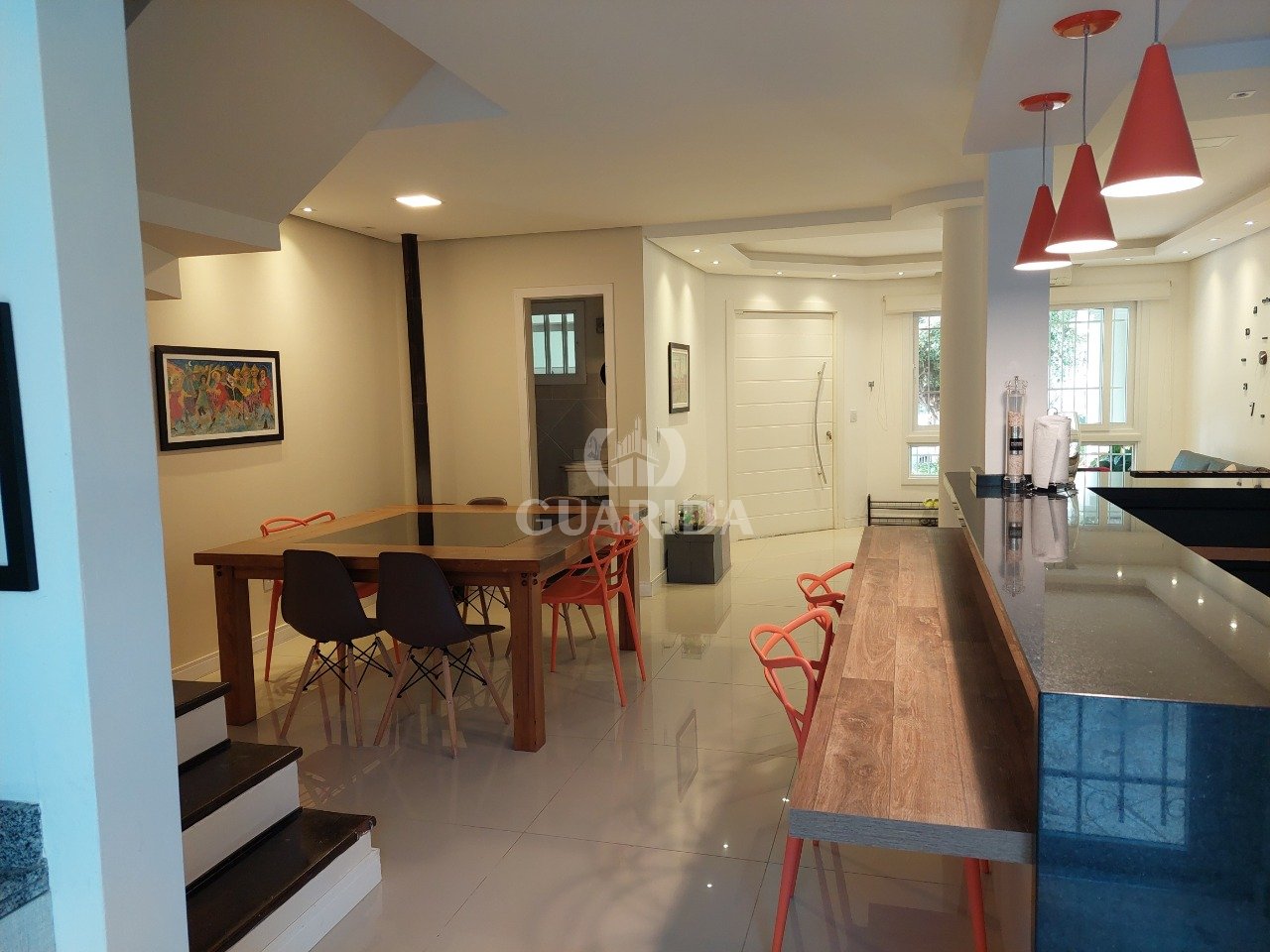 Casa cond 3 dorm, 250m², Ipanema, R$ 921mil