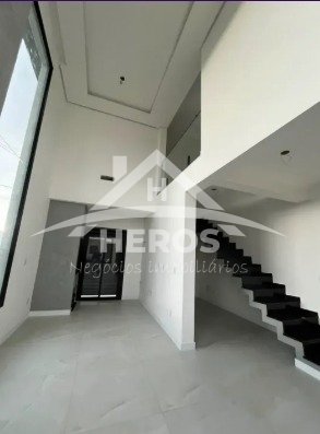 Casa cond 3 dorm, 95m², Hípica, R$ 699 mil