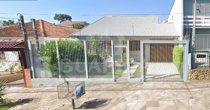 Casa 2 dorm, 180m², Cavalhada, R$ 640mil