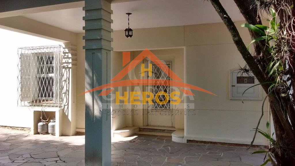 Casa 3 dorm, 360m², Cristal, 849mil