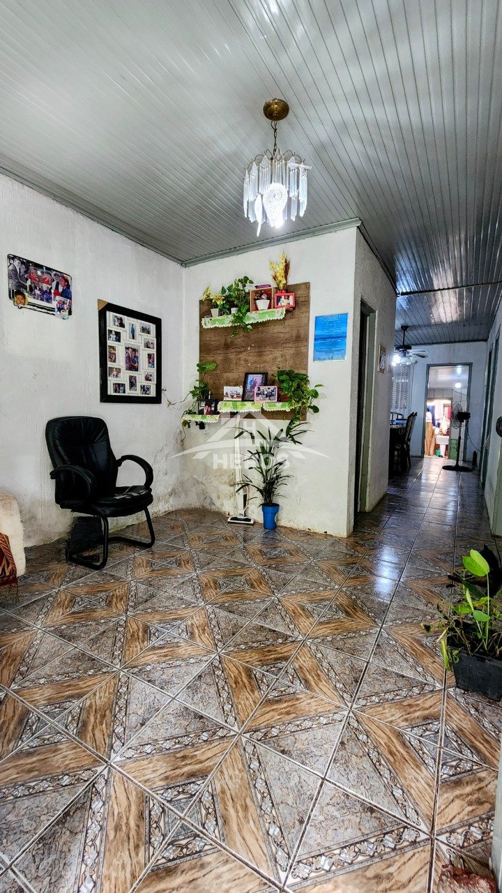 Casa com 02 dorm; Restinga, 170 mil