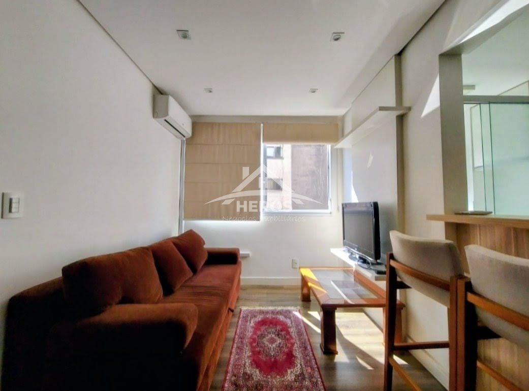 Aptº mobiliado, 2 dorm, 45m², Ipanema, R$ 270mil