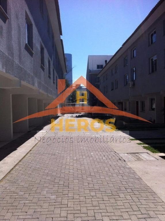 Casa cond 2 dorm, 70m², Hípica, R$ 199mil