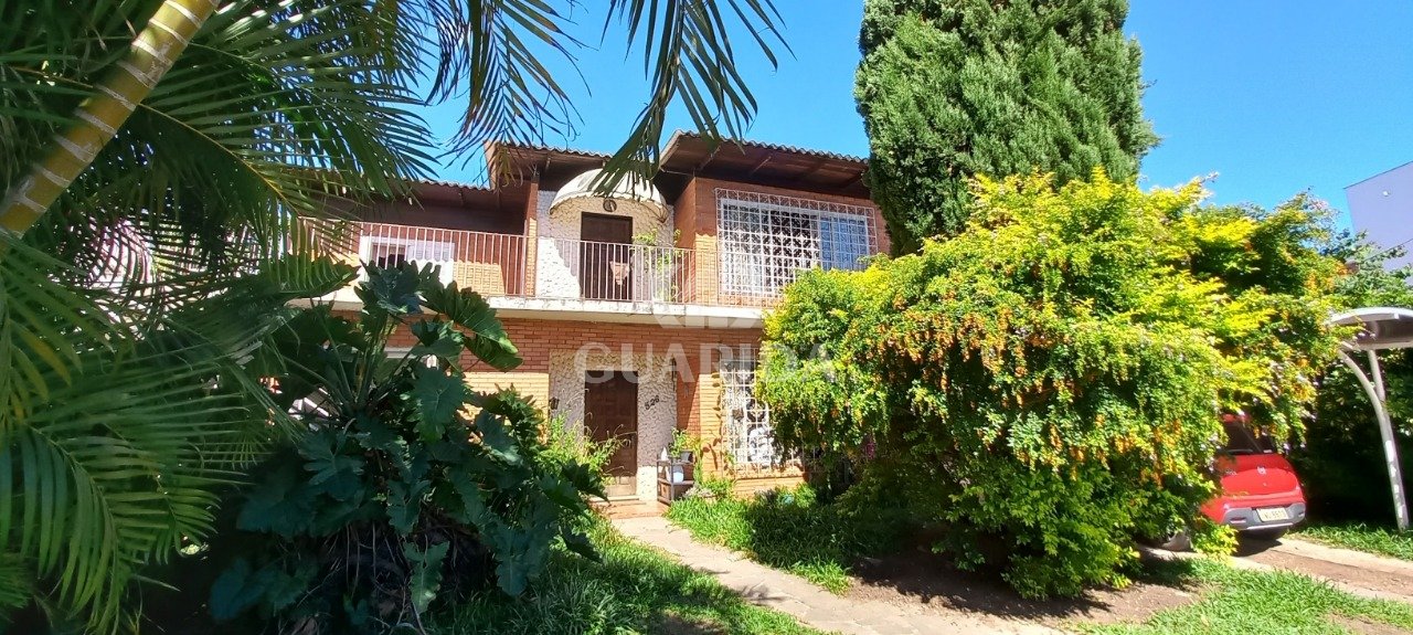 Casa 2 dorm, 240m², Ipanema, R$ 1,1 milhão