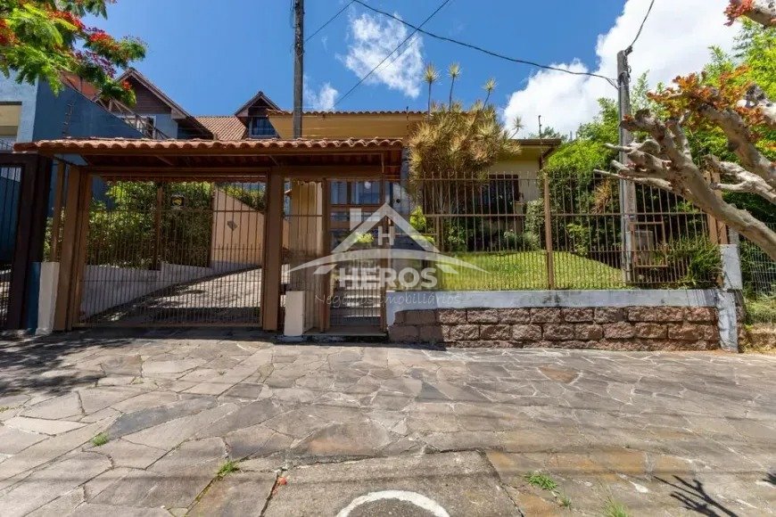 Casa 3 dorm, 147m², Espírito Santo, R$ 730mil