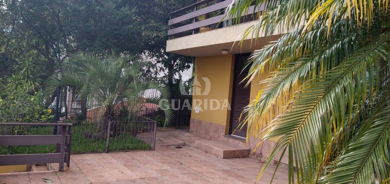 Casa 3 dorm, 294m², Nonoai, R$900mil