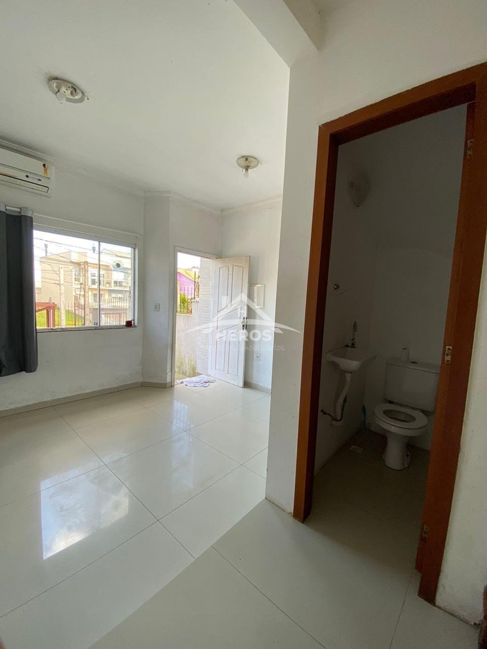 Casa 2 dorm, 120m², Guarujá; R$ 399 mil