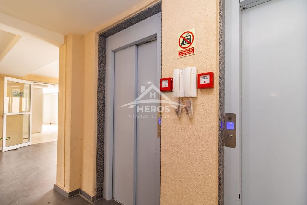 Apart 02 dorm, Cavalhada, 42m², R$ 245 mil