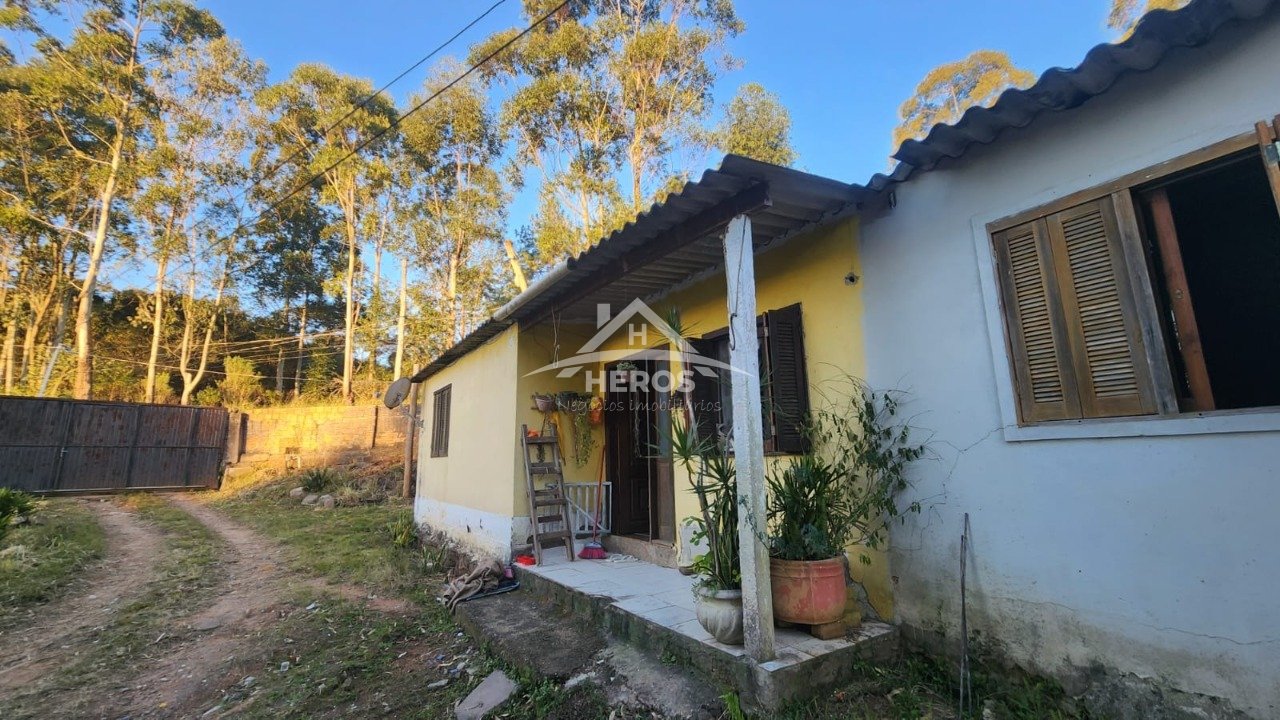 Chácara com 03 casas, 3.500m², Restinga, R$ 800mil